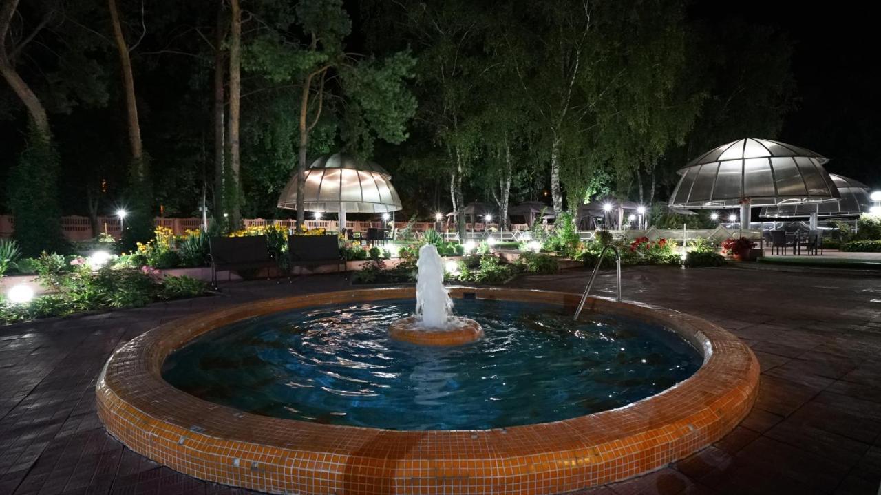 Mercury Hotel Kharkov Ngoại thất bức ảnh