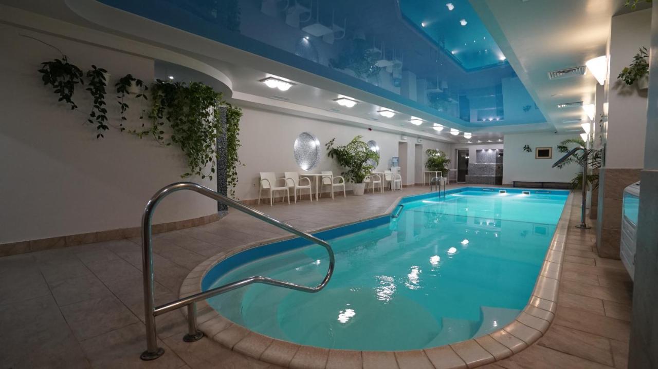 Mercury Hotel Kharkov Ngoại thất bức ảnh