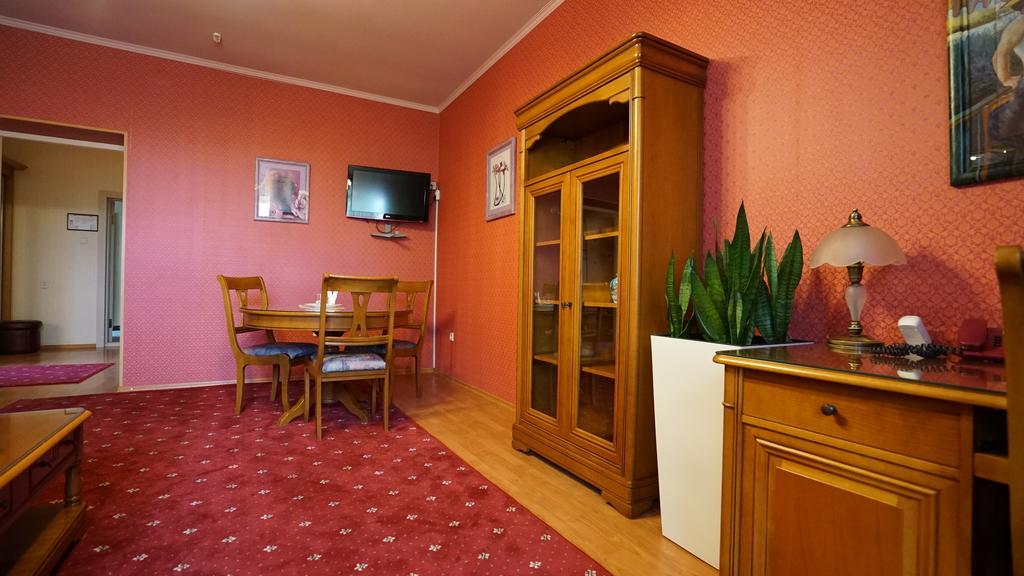 Mercury Hotel Kharkov Ngoại thất bức ảnh