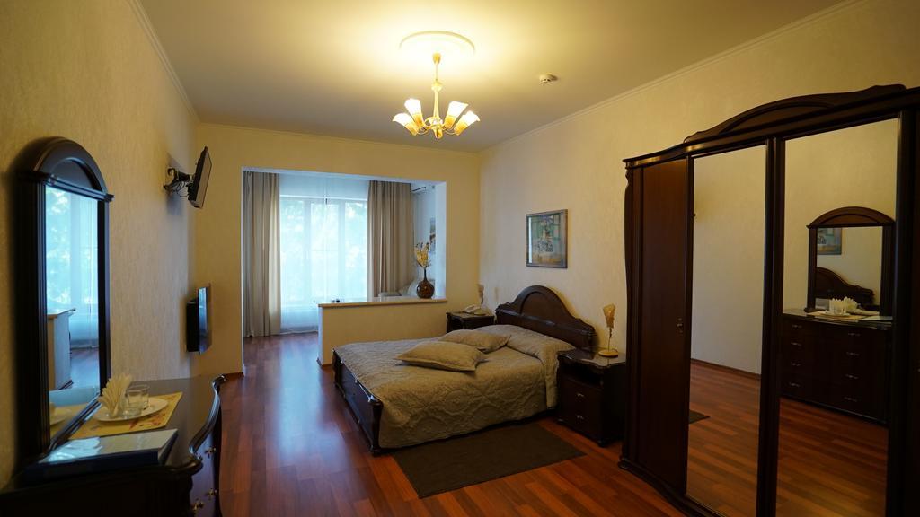 Mercury Hotel Kharkov Ngoại thất bức ảnh