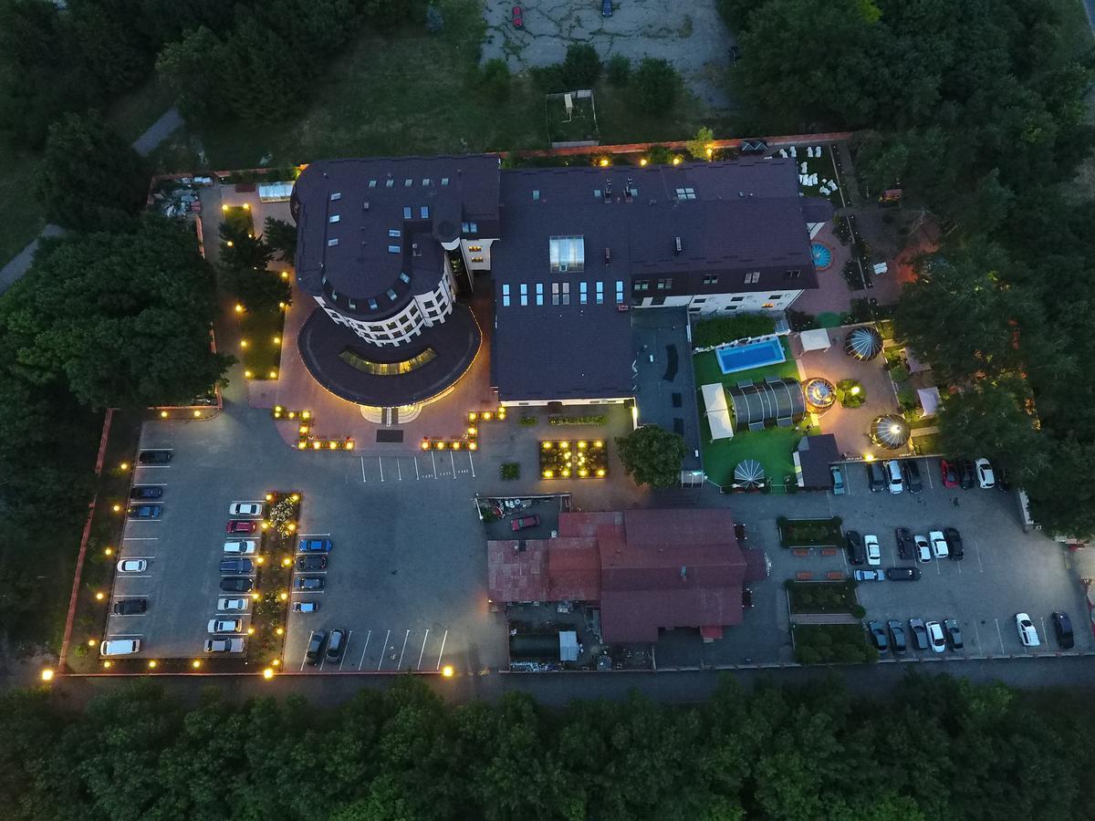 Mercury Hotel Kharkov Ngoại thất bức ảnh