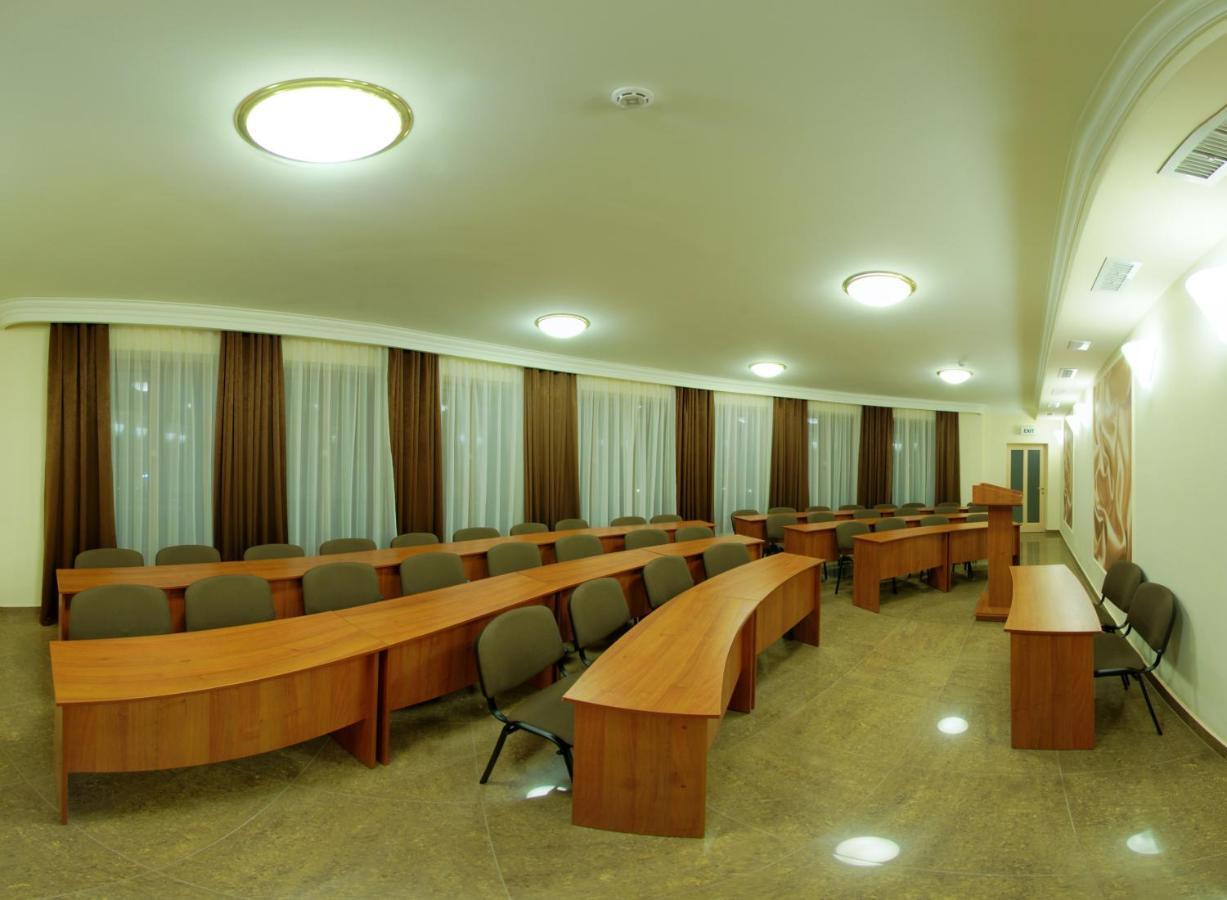 Mercury Hotel Kharkov Ngoại thất bức ảnh