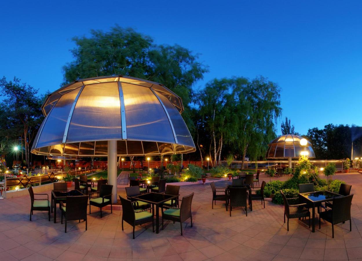 Mercury Hotel Kharkov Ngoại thất bức ảnh